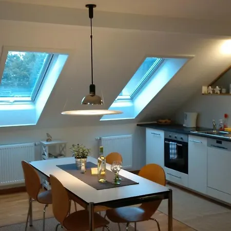 Stilvolle Am Grossen Garten Apartman *